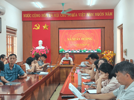 Kinh tế - Chính trị