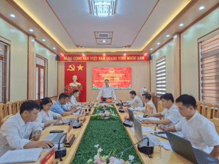 Kinh tế - Chính trị