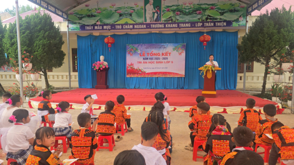 Trường Phổ thông dân tộc bán trú Tiểu học Ái Quốc:  Tổ chức Lễ tổng kết năm học 2025-2026