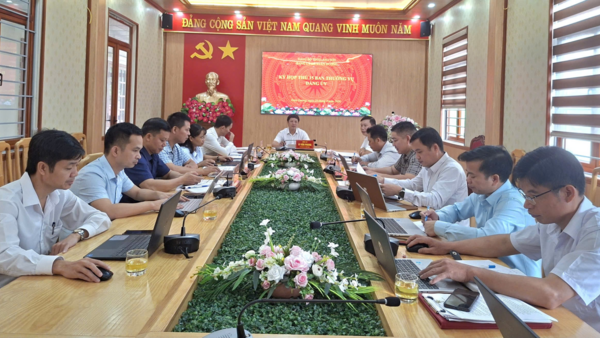 BAN THƯỜNG VỤ ĐẢNG ỦY XÃ XUÂN DƯƠNG TỔ CHỨC KỲ HỌP THỨ 15