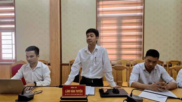 Giám sát chuyên đề về việc thực hiện Nghị quyết số 57-NQ/TW, ngày 22/12/2024 của Bộ Chính trị về đột phá pháttriển khoa học, công nghệ, đổi mới sáng tạo và chuyển đổi số quốc gia đối với Trung tâm Phục vụ hành chính công xã Xuân Dương