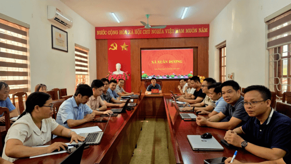 Xã Xuân Dương: Tổ chức điểm cầu dự lớp bồi dưỡng nâng cao năng lực, xử lý tình huống thực tiễn đối với đội ngũ cán bộ cơ sở
