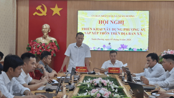 UBND XÃ XUÂN DƯƠNG TỔ CHỨC HỘI NGHỊ TRIỂN KHAI XÂY DỰNG PHƯƠNG ÁN SẮP XẾP THÔN TRÊN ĐỊA BÀN XÃ